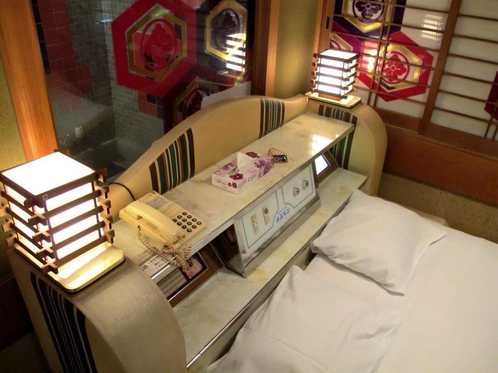 Yoshi's House Hostel Osaka